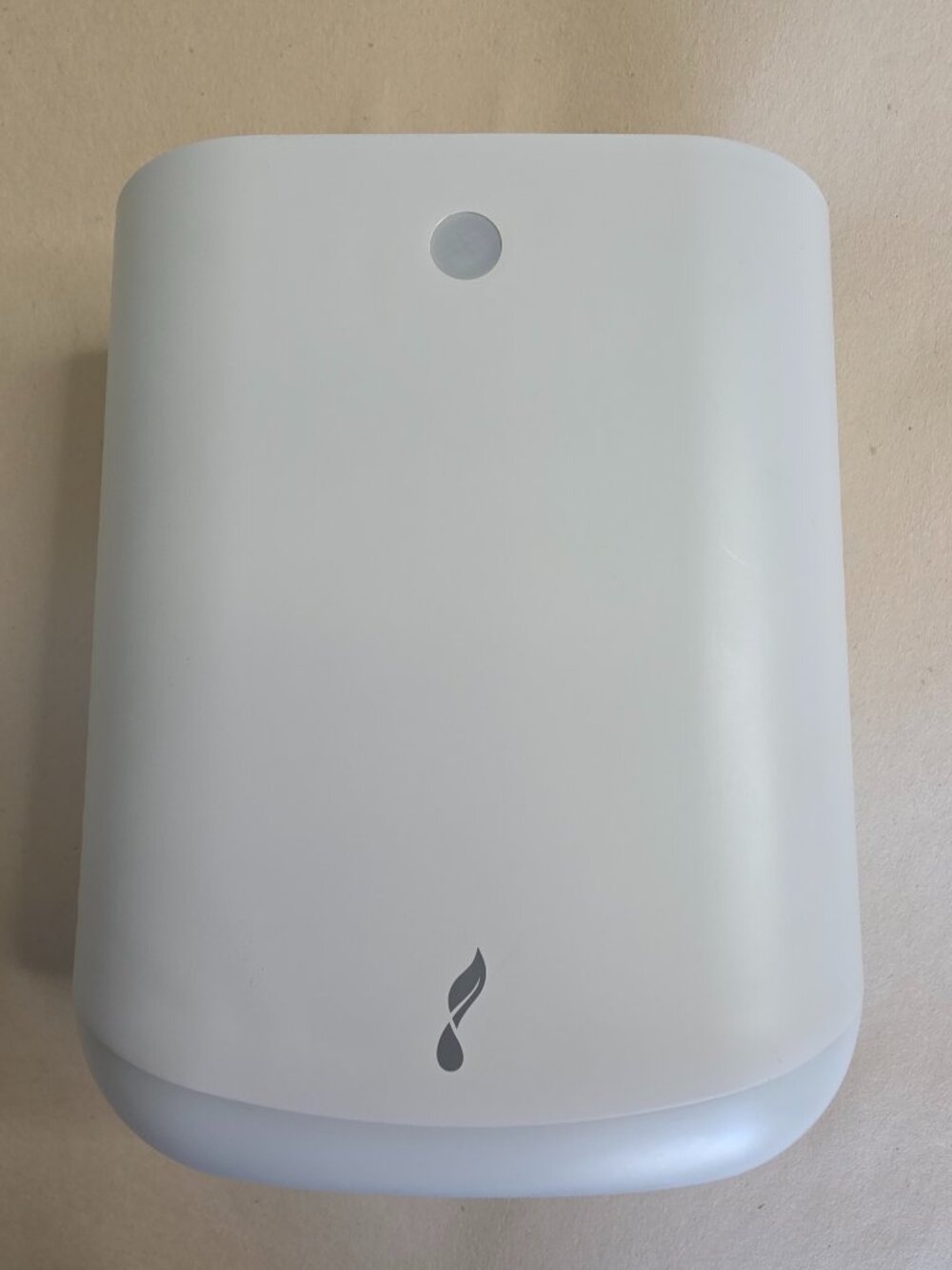 Young Living AromaConnect LunaMist Plug-In Oil Diffuser